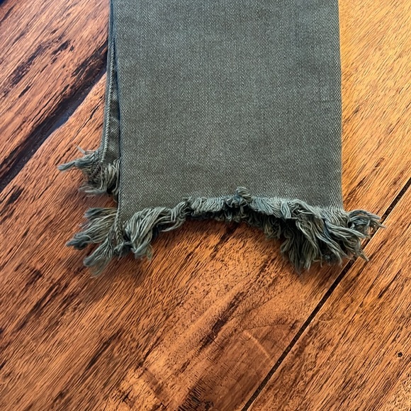 Dear John Olive Skinny Jeans with Frayed Hem.  Size 26 - Picture 3 of 5